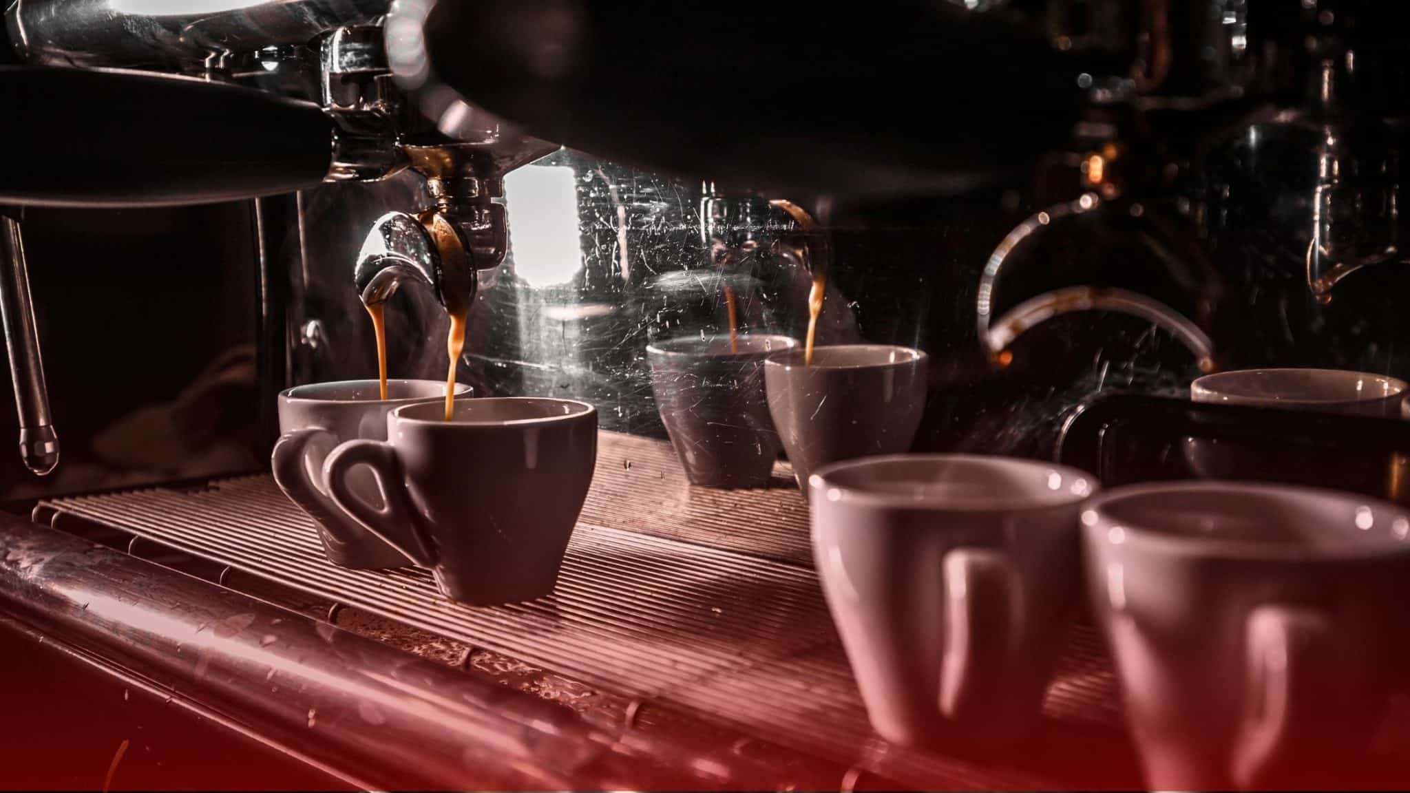 KSA&#8217;s Coffee Revolution: How Cafés Are Brewing Up a SAR 17 Billion Market 